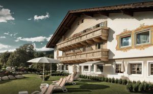 Christof Hotel